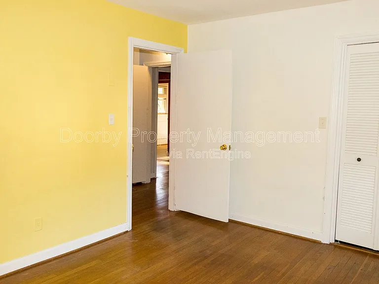 1711 Ashton St — Photo 22