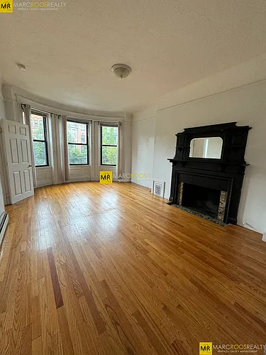 589 Beacon St Photo 1