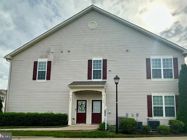 135 Blast Furnace Way APT 100, Stafford, VA 22554