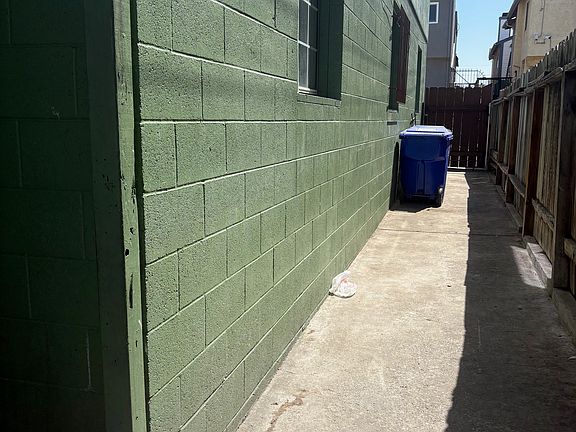 5th image of 4339 50th St #A
