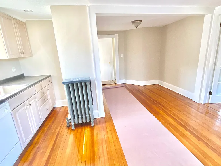54 1st St #2 — Photo 8