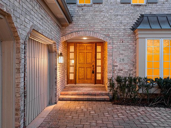 4th image of 28 Tartan Lakes Dr