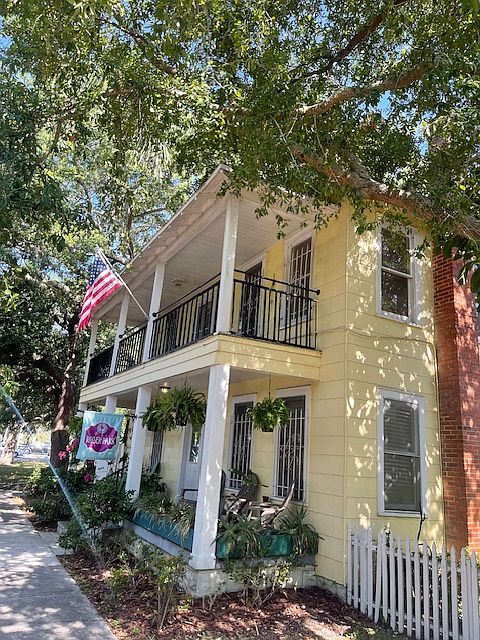 Front of building on a charming street in the Roser Park Historic District