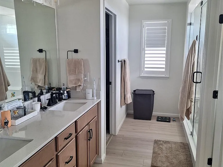 5741 Mammoth Ln — Photo 12
