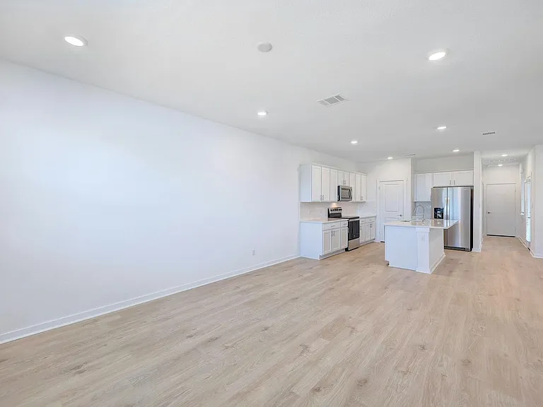 2301 Wallin Bradley Dr — Photo 5