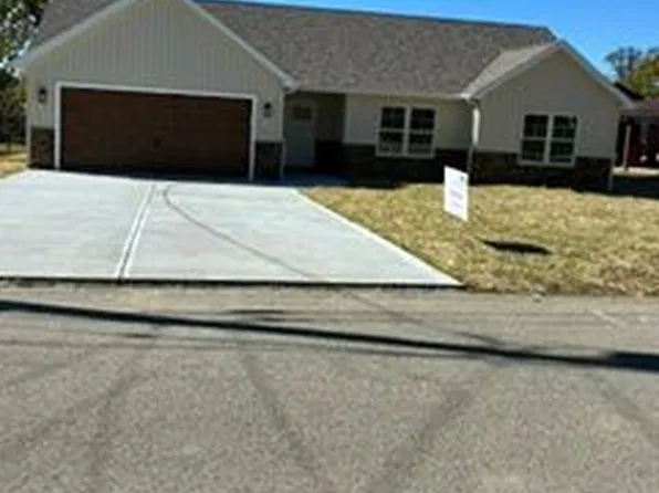 144 Penn Ave, Latrobe, PA 15650