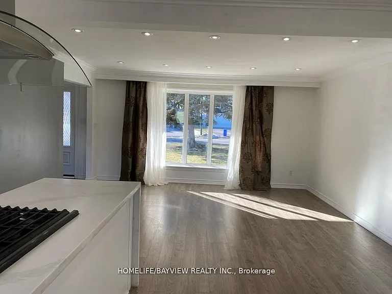 70 Beswick Dr — Photo 10