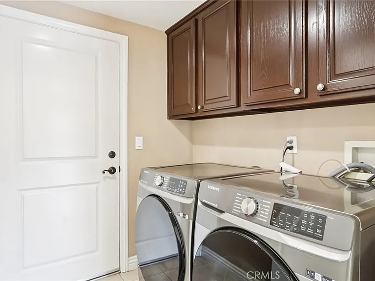 7659 Coldwater Canyon Ct — Photo 33