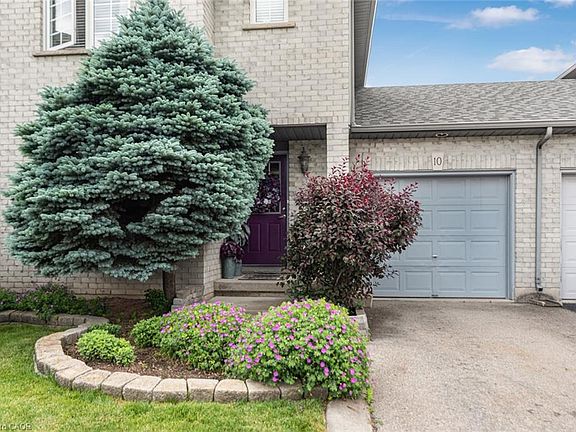 4th image of 10 Richview Dr