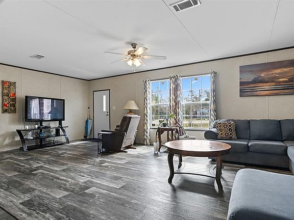 5th image of 40545 Stewart Rd