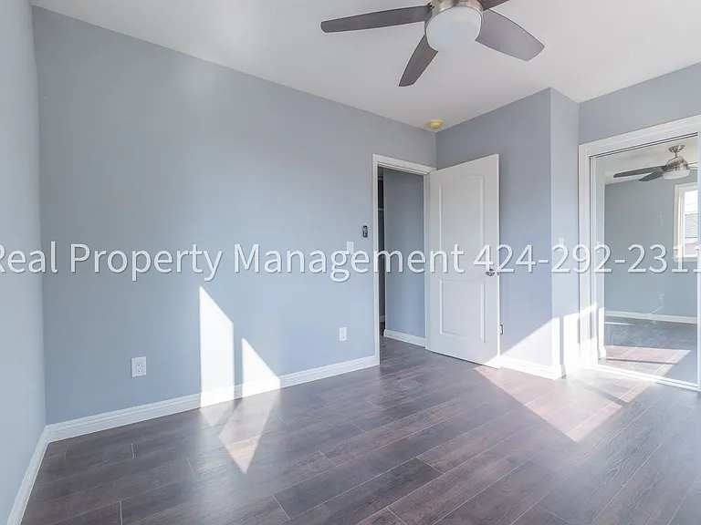 1352 E 23rd Street — Photo 14