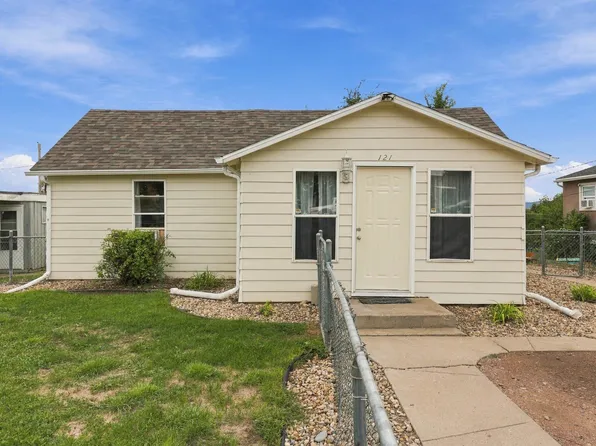 121 E Nowlin St, Rapid City, SD 57701