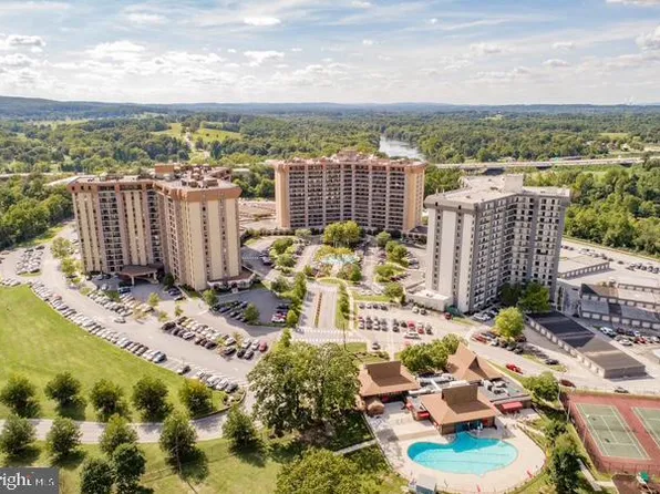 20338 Valley Forge Cir #338, King Of Prussia, PA 19406