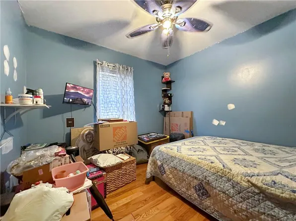 463 Beach 68th Street image 13 of 29