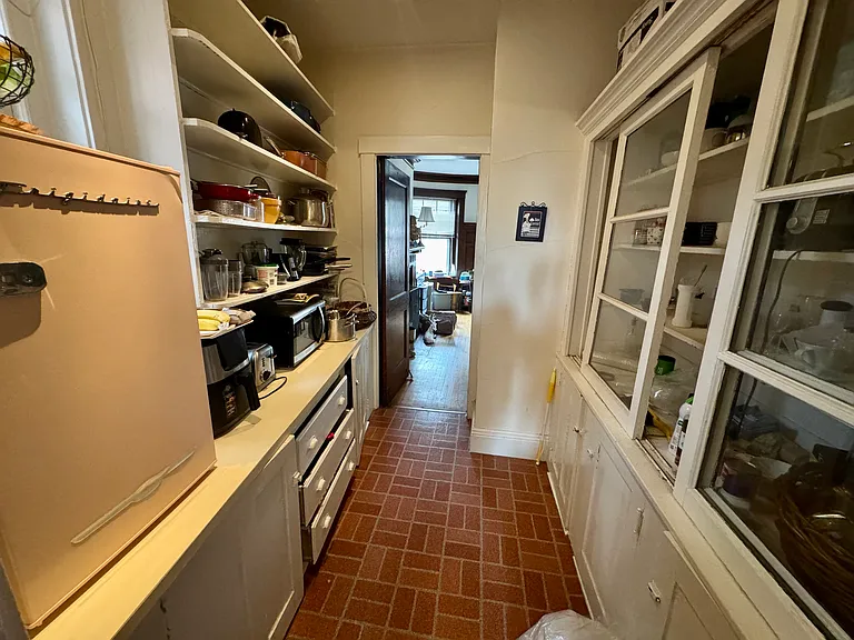 106 Strathmore Rd #3 — Photo 10
