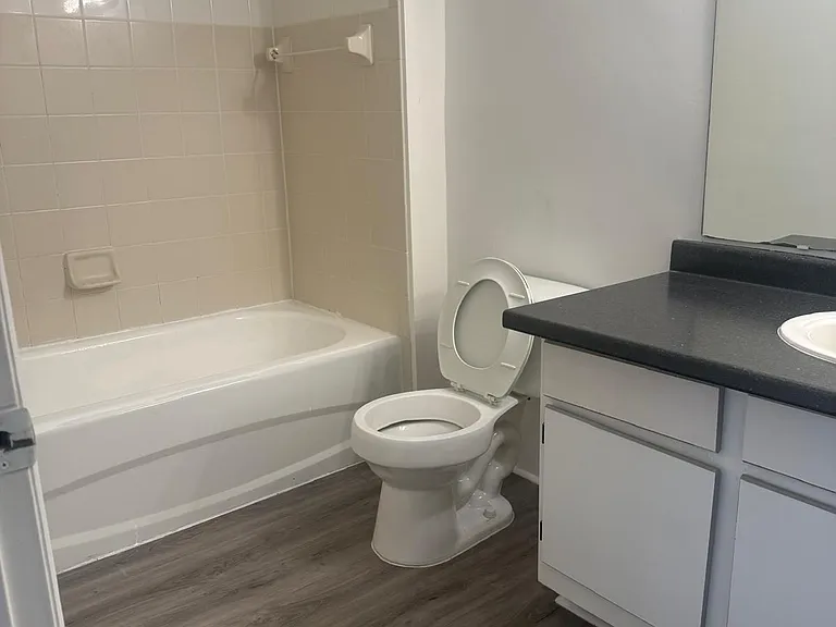 5959 Westgate Dr #1524 — Photo 9