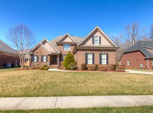 6257 Dry Canyon Ln, Hixson, TN 37343