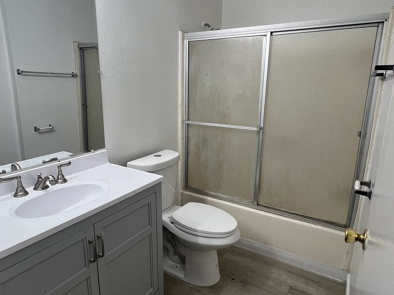 520 W Doran St — Photo 3