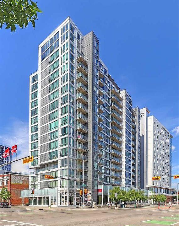 1st image of 450 N 8th Ave SE #912