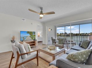 10682 Gulf Shore Dr #C-205, Naples, FL 34108