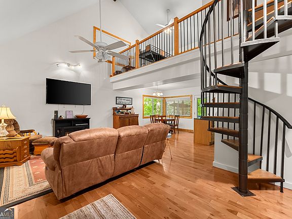 4th image of 133 Bleckley Place Ln