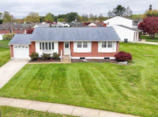 2001 Gheen Rd, Wilmington, DE 19808