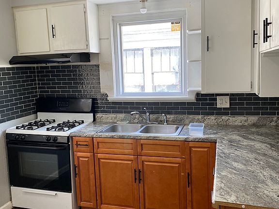 New kitchen cabinets