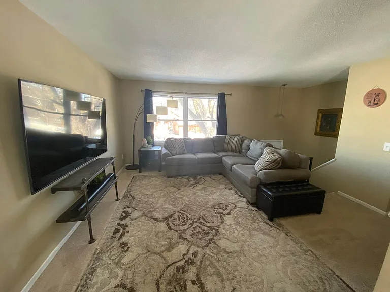 5945 Sunset Rd — Photo 5