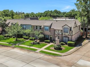 14703 Barryknoll Ln APT 11, Houston, TX 77079