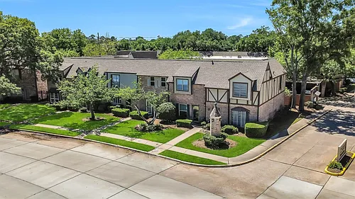 14703 Barryknoll Ln #11 Photo 1 14703 Barryknoll Ln #11 Photo 1
