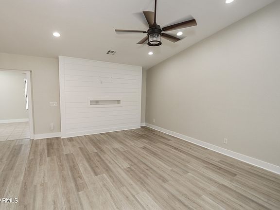 5th image of 10127 E CHAMPAGNE Drive