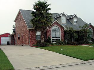 712 Church Pt, Belle Chasse, LA 70037