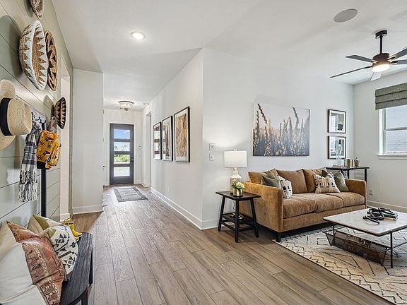 The Pemshore - Entry