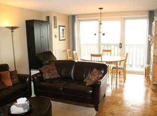 555 North Ave APT 21T, Fort Lee, NJ 07024