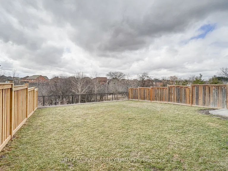 52 Angelgate Rd — Photo 8