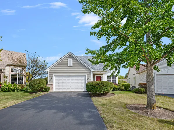 2251 Wilshire Ct, Grayslake, IL 60030