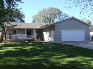505 Pleasant Ave, Litchfield, MN 55355