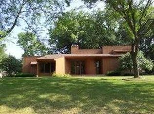 6342 Stonegate Pkwy, Flint, MI 48532