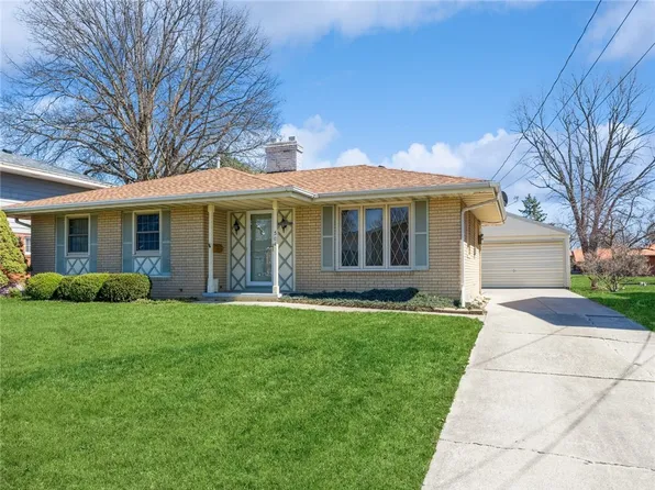 504 E 17th St N, Newton, IA 50208