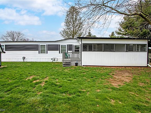 4th image of 4400 Melrose Dr #258