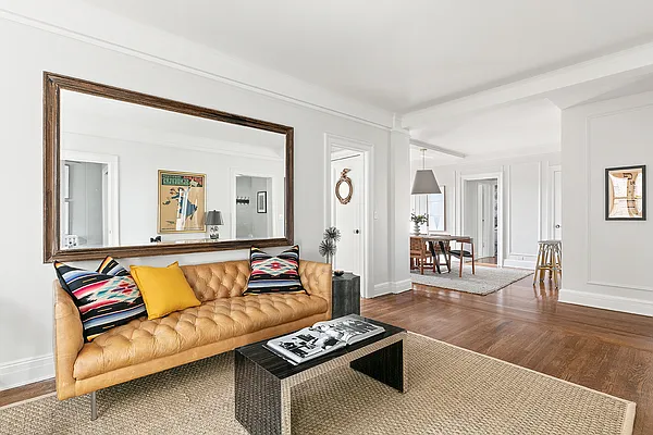 Sold by Compass | media 3