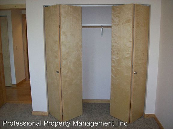4th image of 1012 W Pine St Unit 124