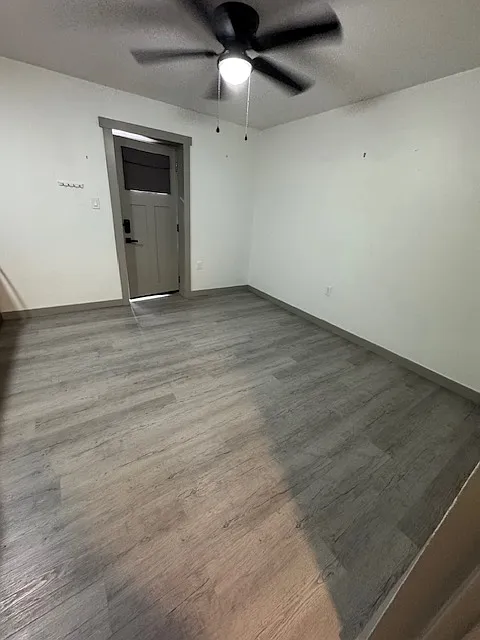 Building Photo - 534 Lee St #1