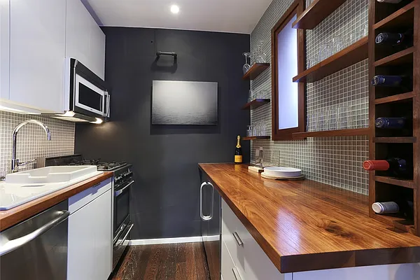 Sold by Corcoran | media 24