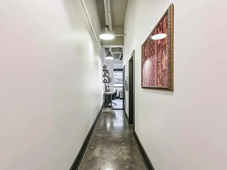 705 Main St #321 — Photo 20