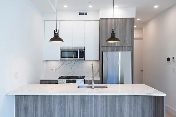 Rented by Michal Kuras, LREB | media 23