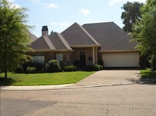 321 Creston Ct, Ridgeland, MS 39157