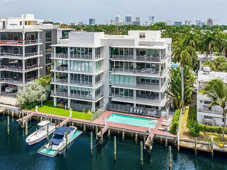 133 Isle Of Venice Dr #4B — Photo 46