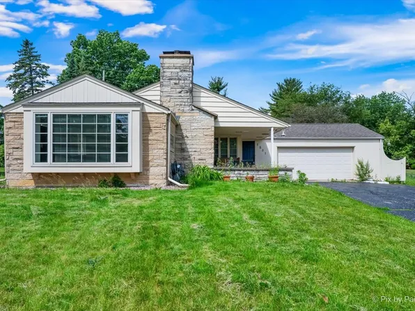 1501 Sugar Valley Ln, Joliet, IL 60433