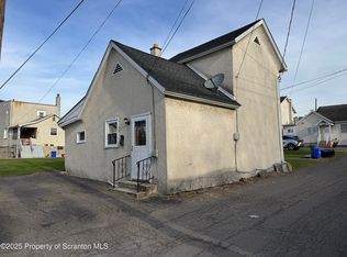 913 S Webster Ave, Scranton, PA 18505